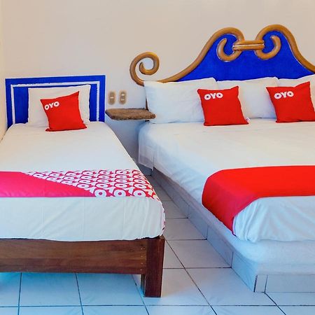 Hotel Isis ซีฮัวตาเนโค ภายนอก รูปภาพ
