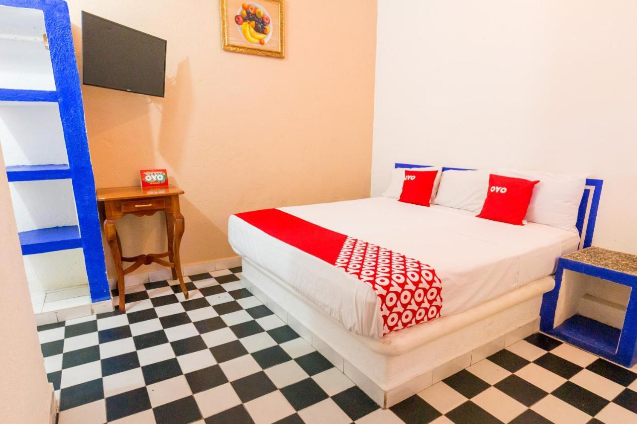 Hotel Isis ซีฮัวตาเนโค ภายนอก รูปภาพ