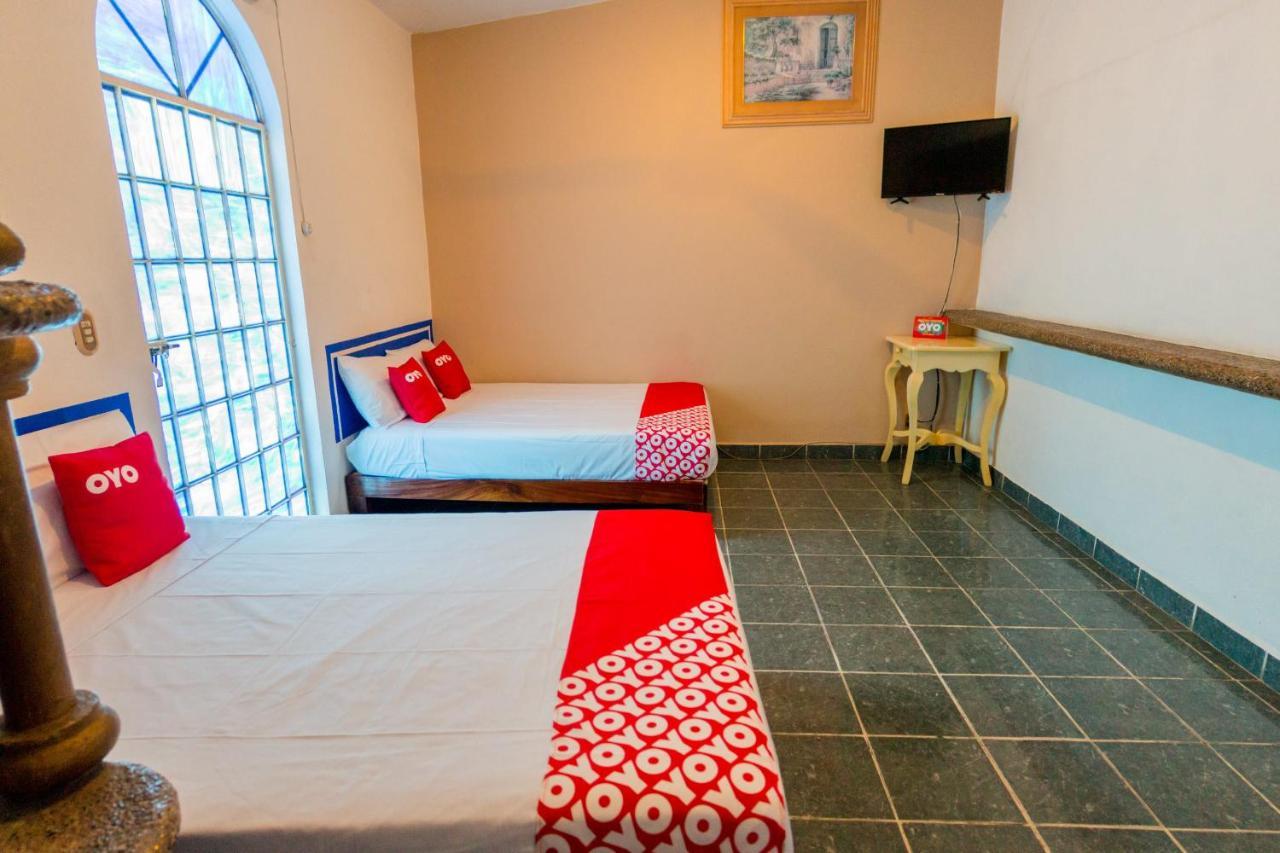 Hotel Isis ซีฮัวตาเนโค ภายนอก รูปภาพ