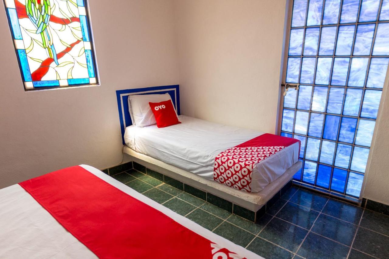 Hotel Isis ซีฮัวตาเนโค ภายนอก รูปภาพ