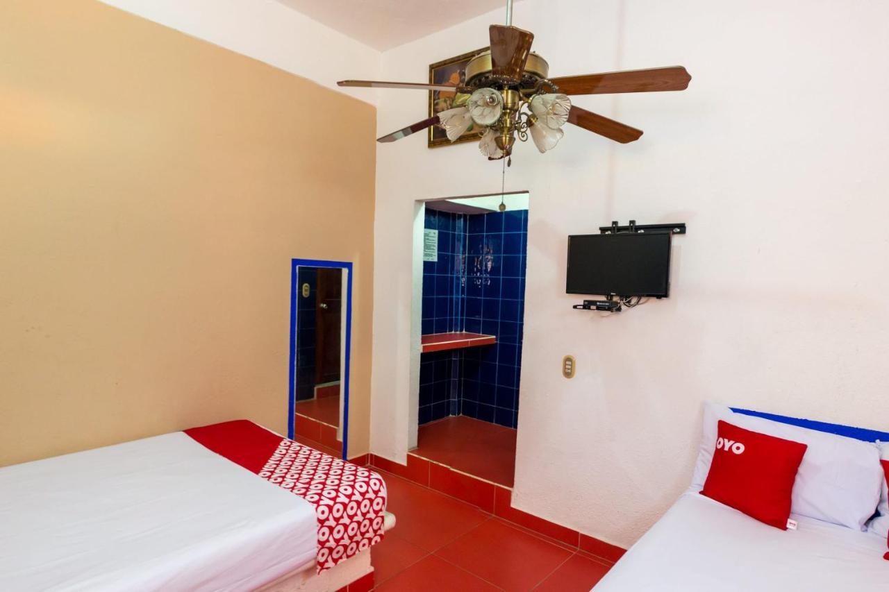 Hotel Isis ซีฮัวตาเนโค ภายนอก รูปภาพ