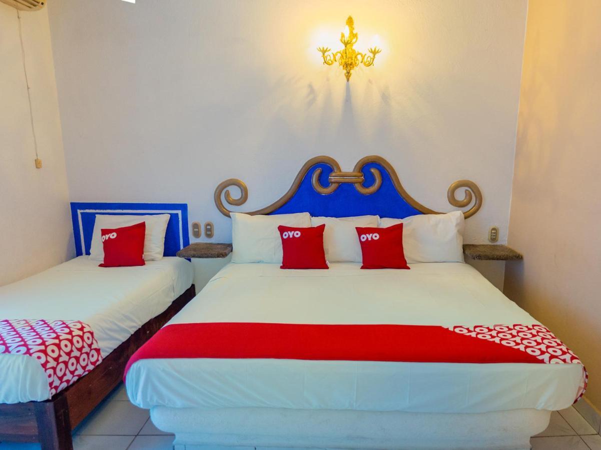 Hotel Isis ซีฮัวตาเนโค ภายนอก รูปภาพ