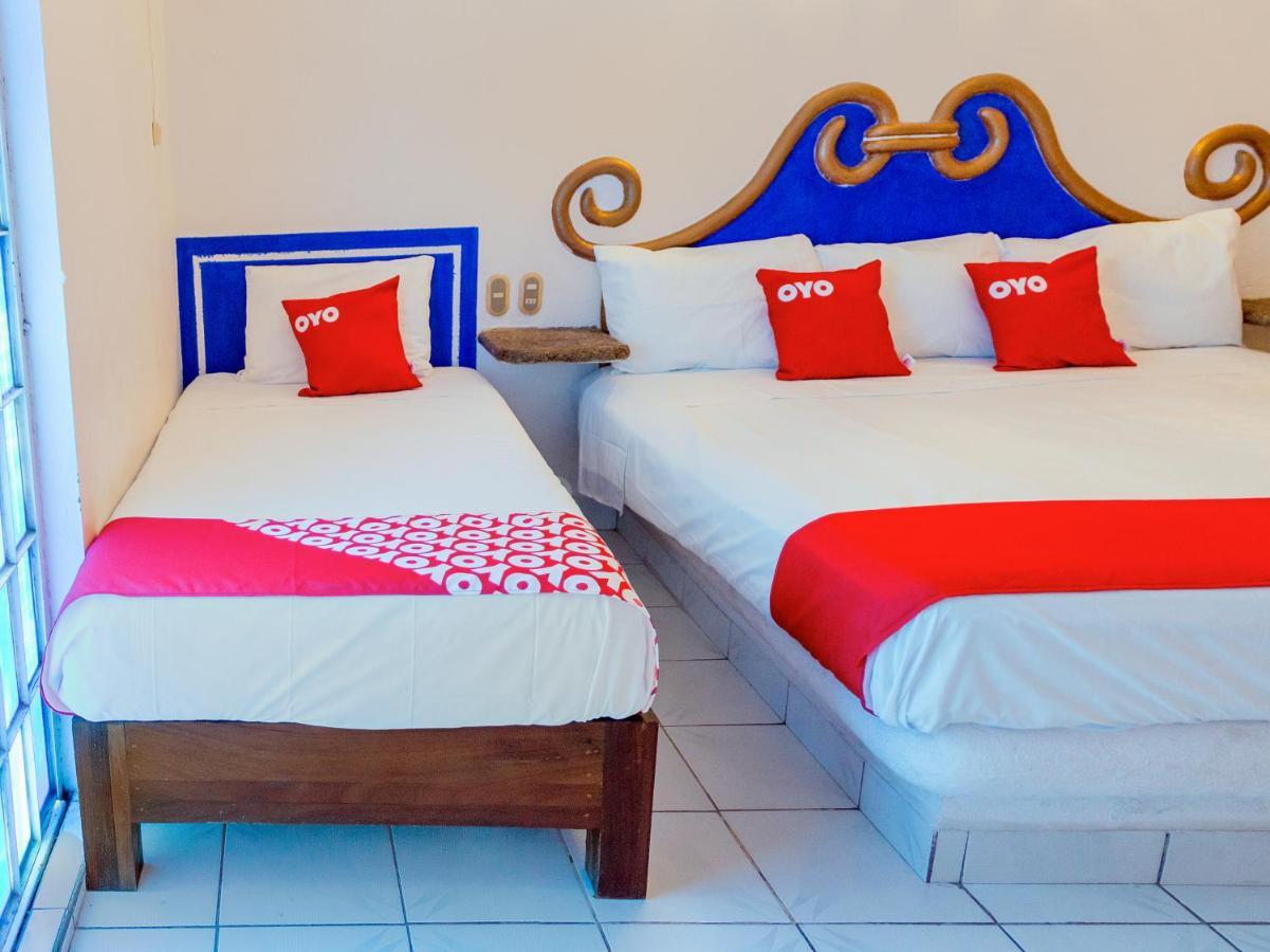 Hotel Isis ซีฮัวตาเนโค ภายนอก รูปภาพ